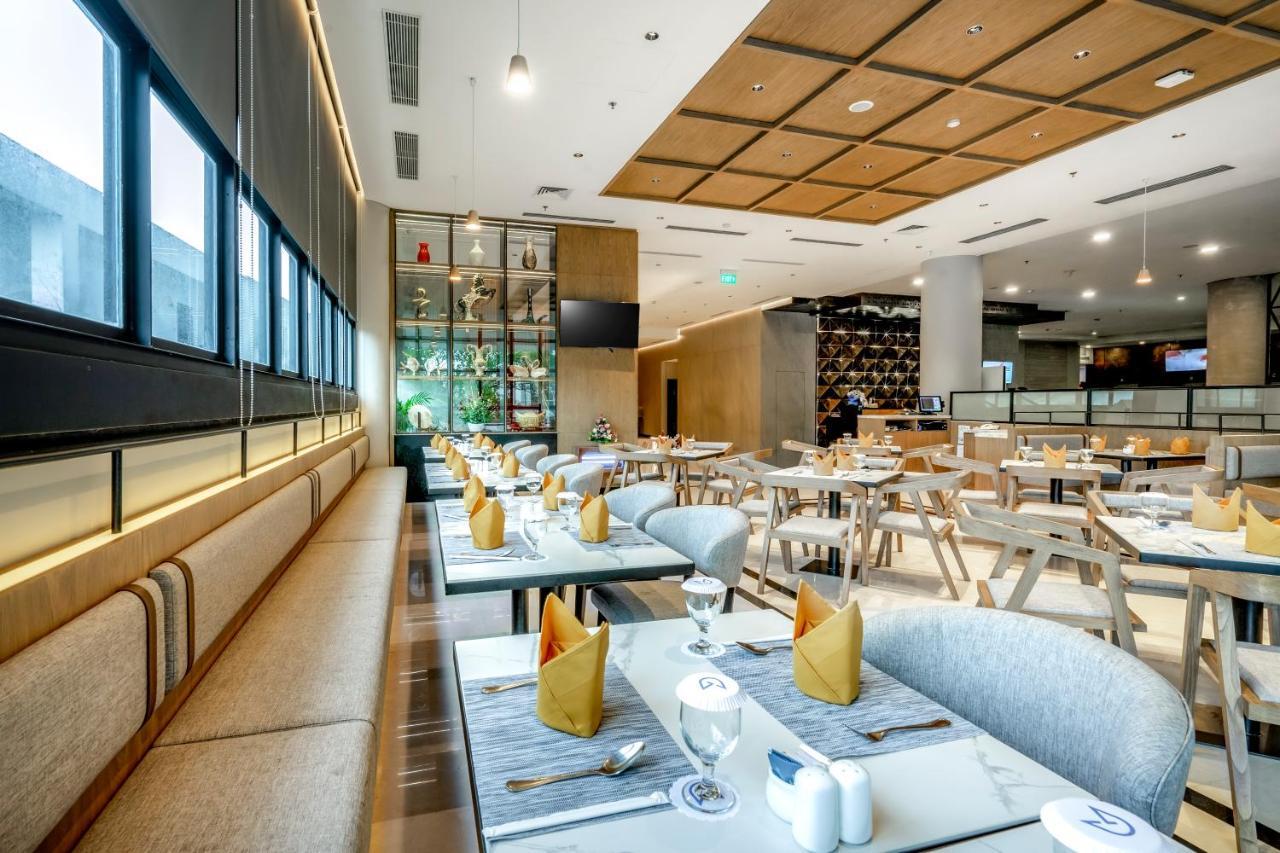 Hotel Golden Tulip 4*