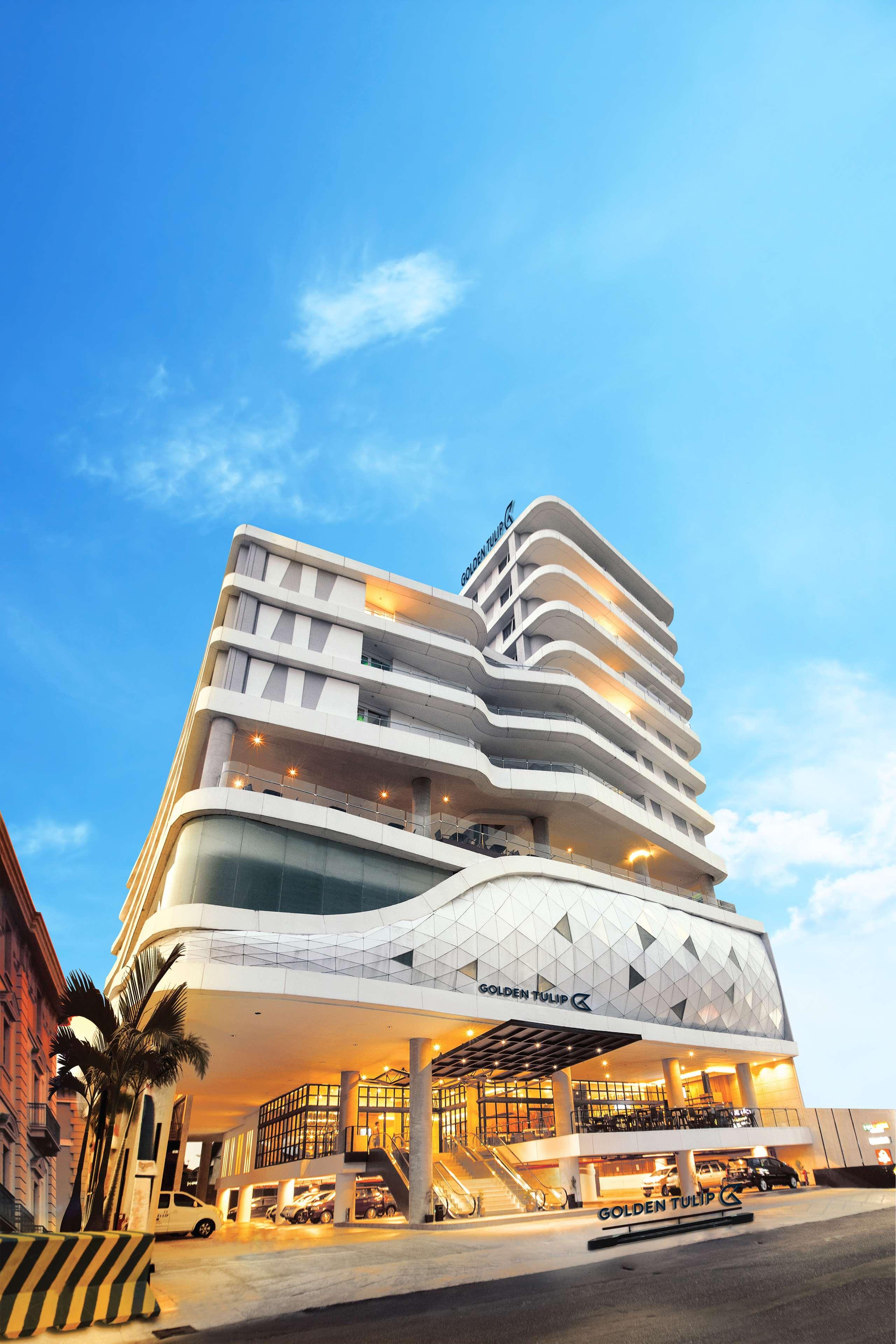 Hotel Golden Tulip 4*